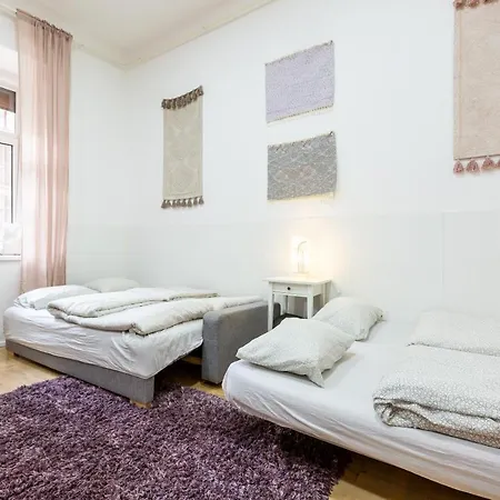 Elegant Coziness Апартаменты Будапешт