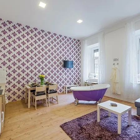 Апартаменты Elegant Coziness *